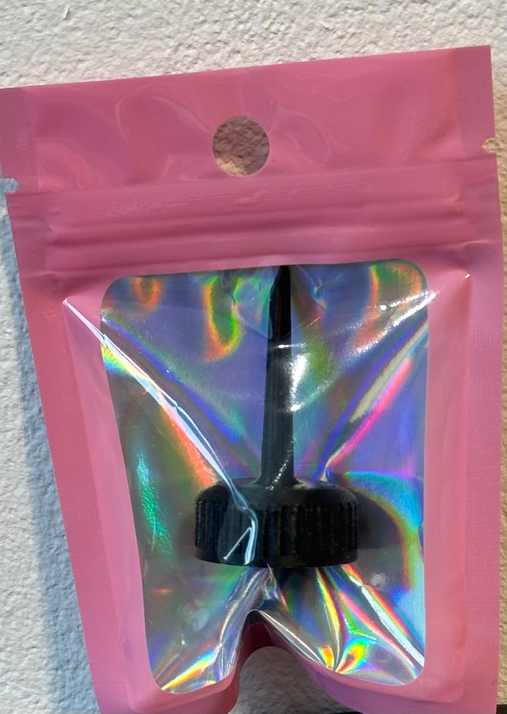 Smart applicator - designed to go on most tubes of tint within the UK